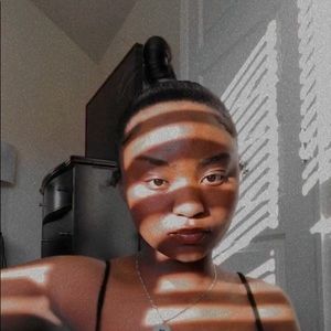 Meet your Posher, Amya